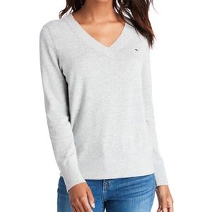 Vineyard Vines sweater